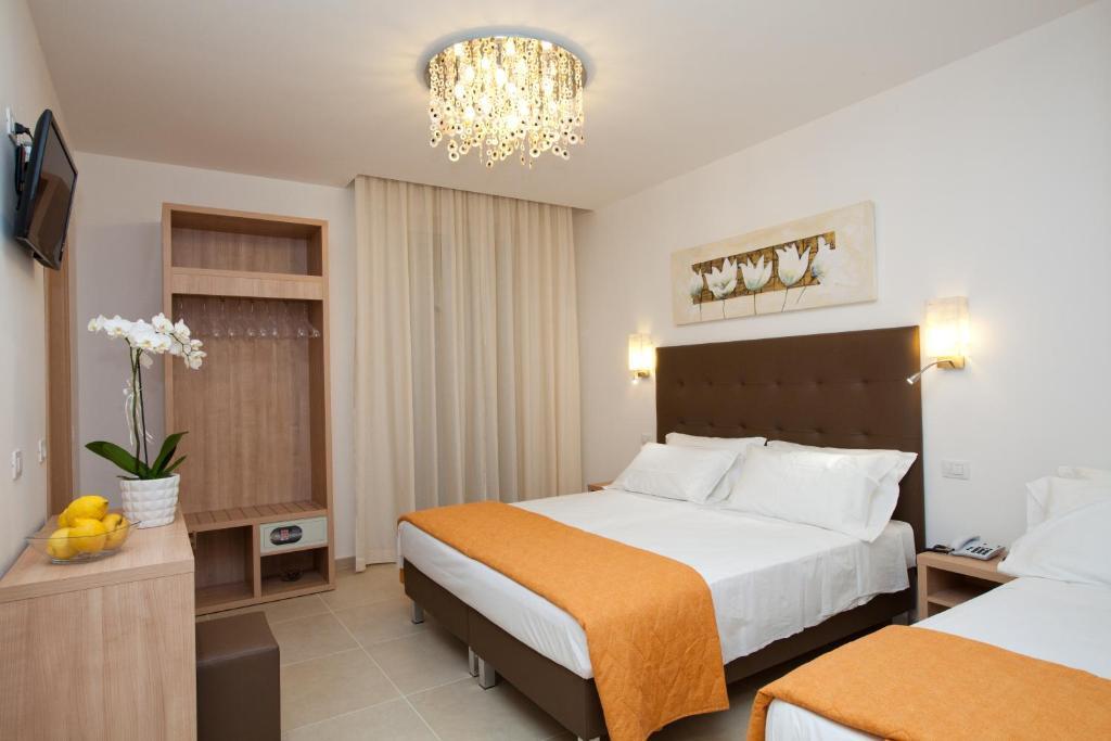 Hotel Ristorante Cesare Савиньяно-суль-Рубиконе Экстерьер фото